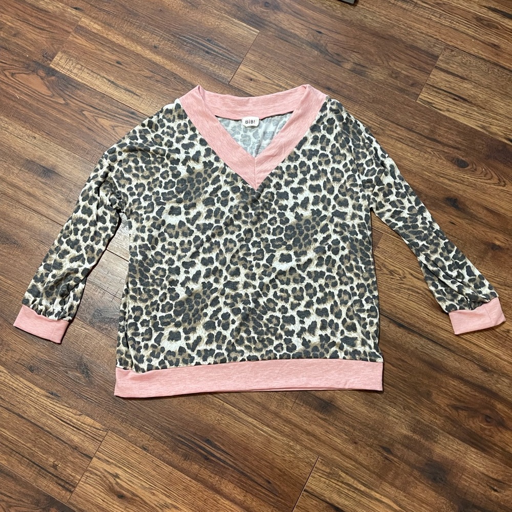 Boutique style long sleeve tee